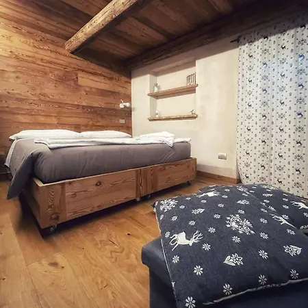 Πανσιόν Amelu' Ostana